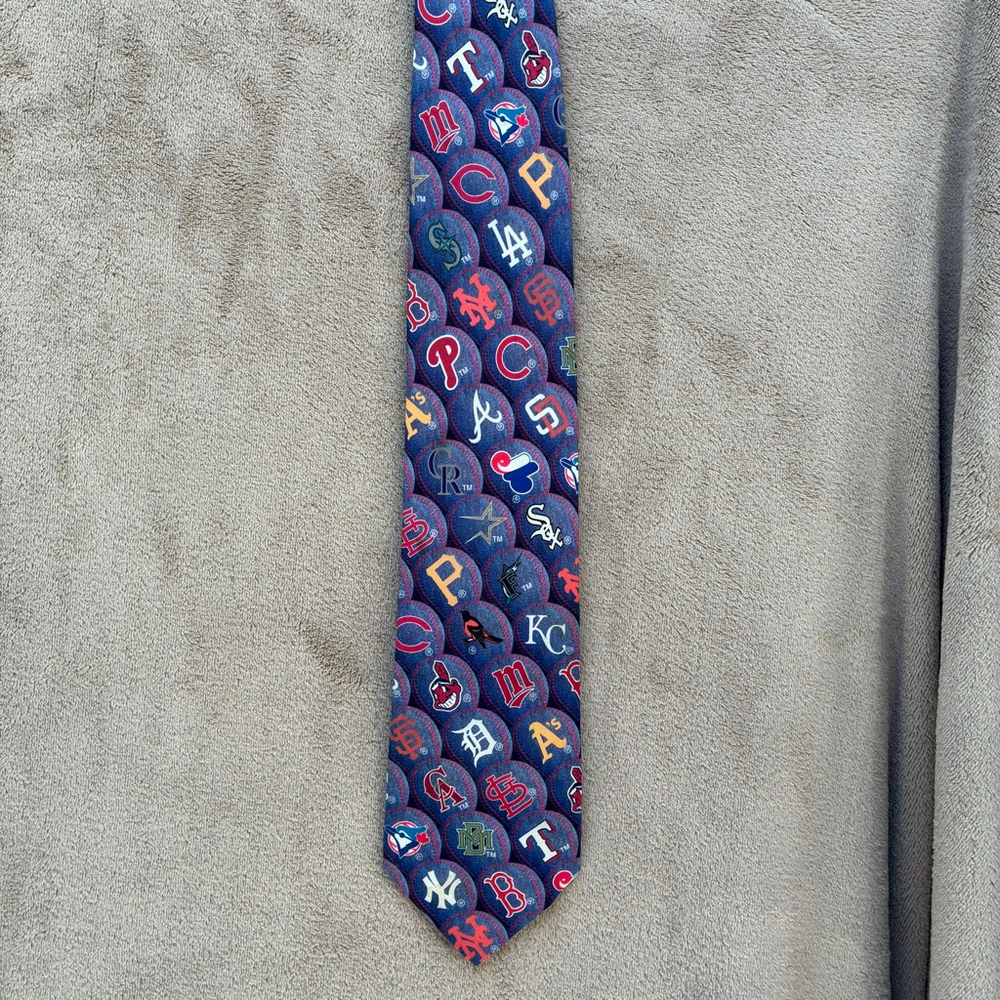 Vintage Men's WallyWear MLB Baseball Logos Blue & Red One Size Tie